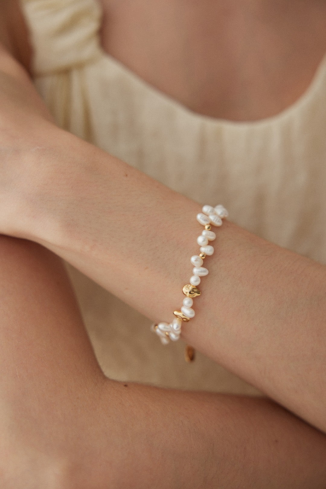 Luminous Pearl Bracelet