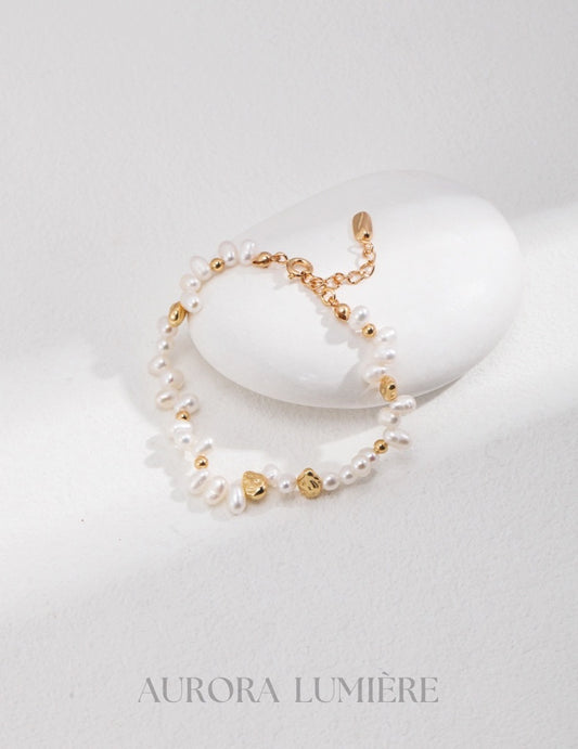 Luminous Pearl Bracelet