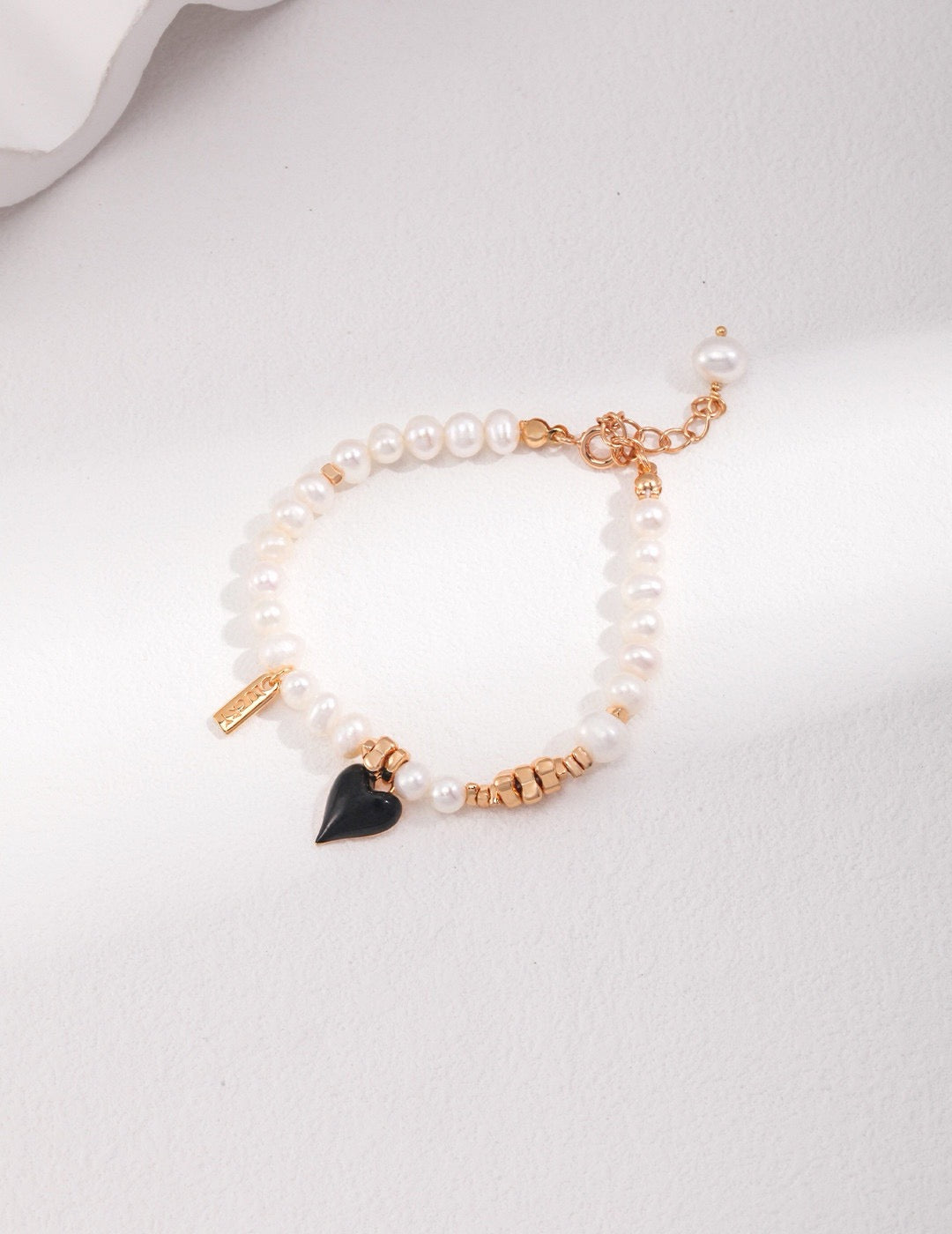 Whisper Heart Pearl Bracelet