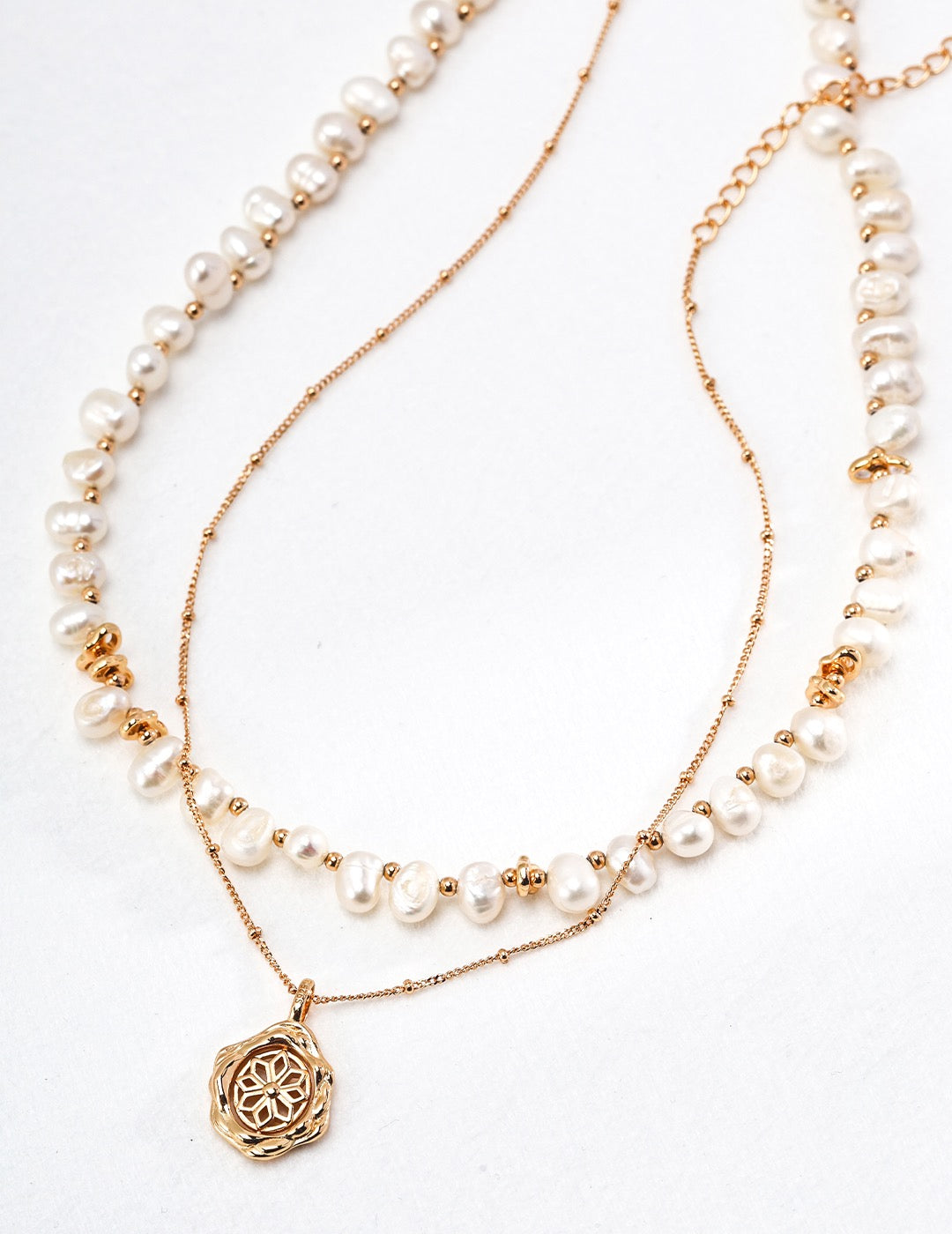 Golden Dewdrop Necklace