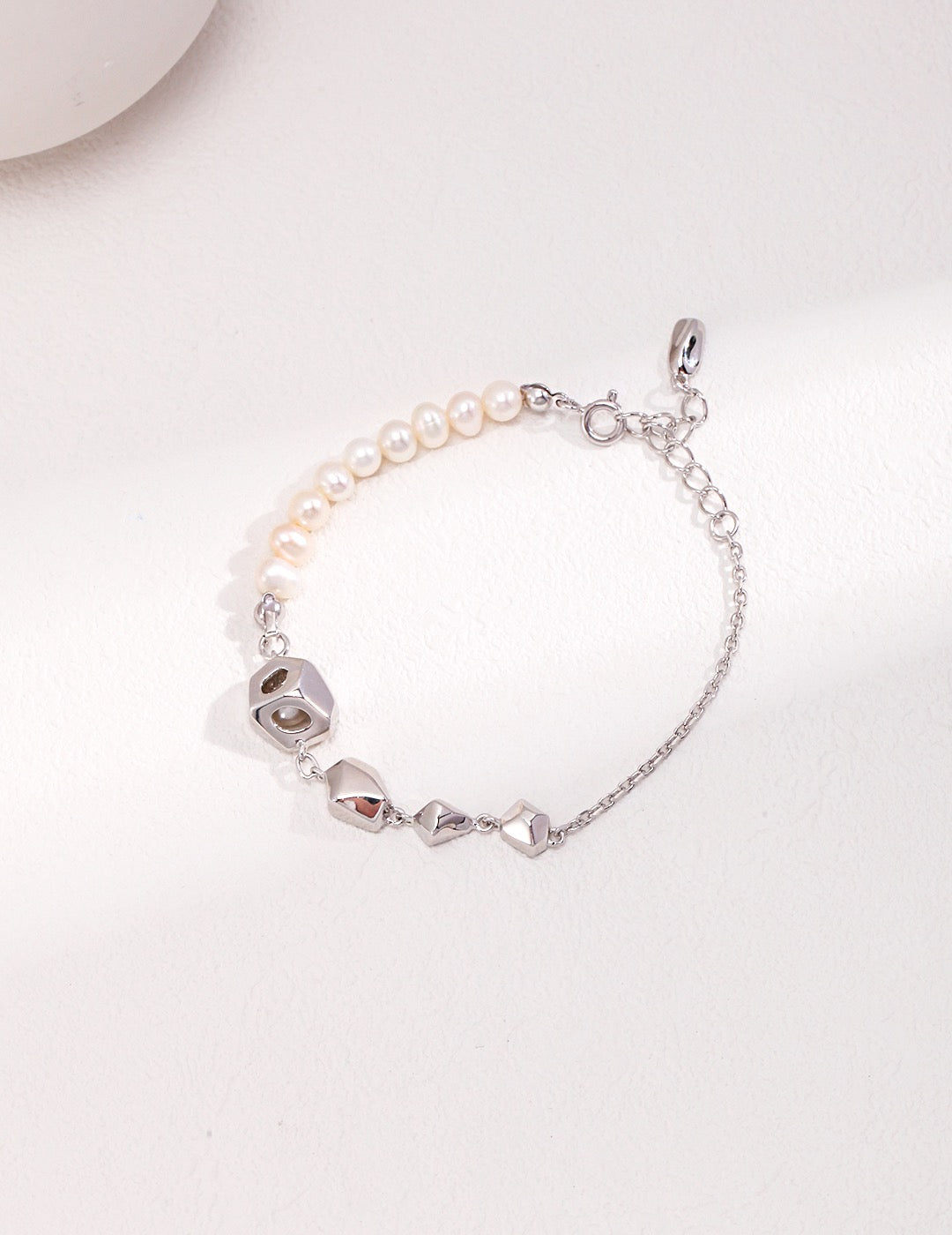 Pearl Hollow Bracelet