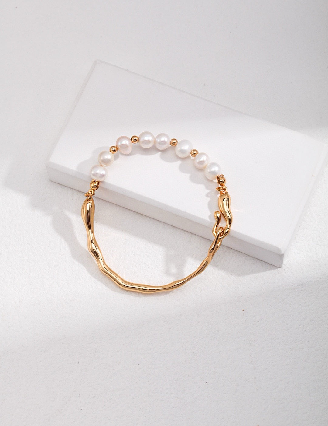 Pearl Ripples Bracelet