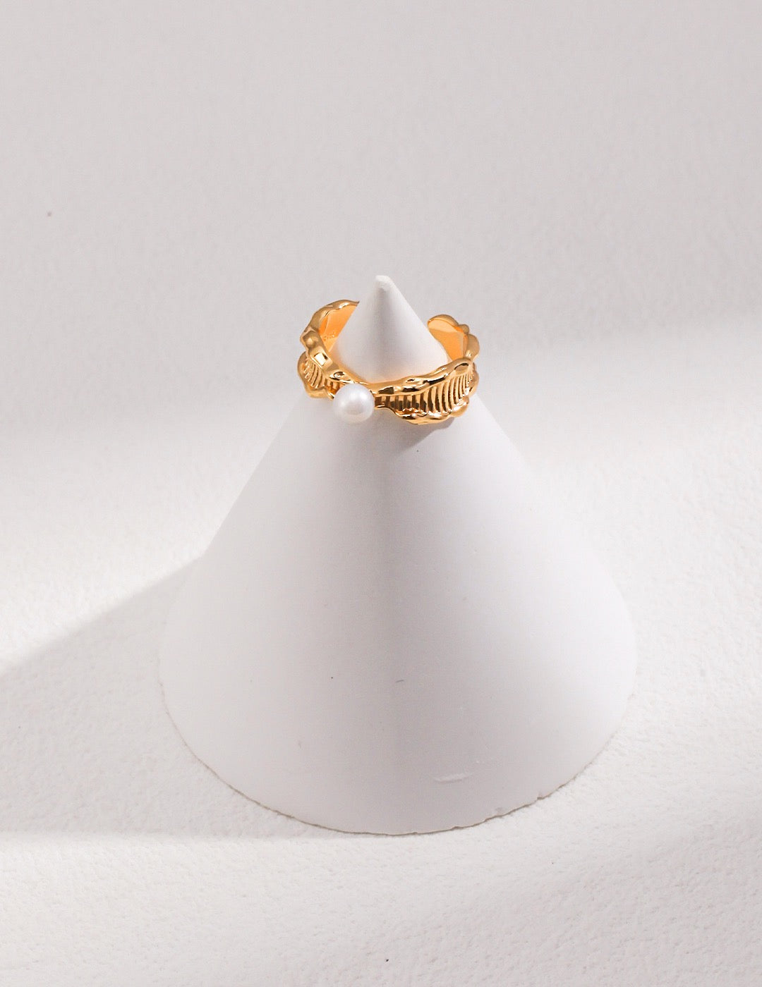 Tide Embrace Ring