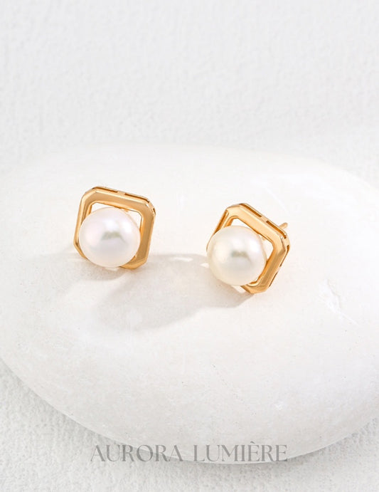 Classic Gold Frame Pearls Earrings