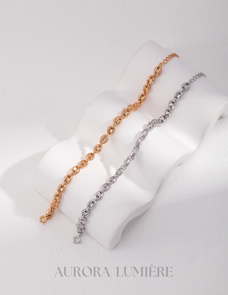 French-style Minimalist Bracelet